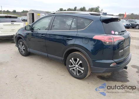 2017 Toyota Rav4 Le z USA, uszkodzony, nr VIN JTMBFREV9HJ108199